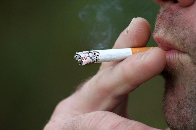 Rauchen ist ein Faktor bei der Entstehung einer erektilen Dysfunktion