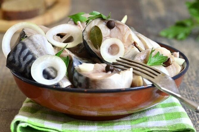 Flunder mit Zwiebeln für die Potenz